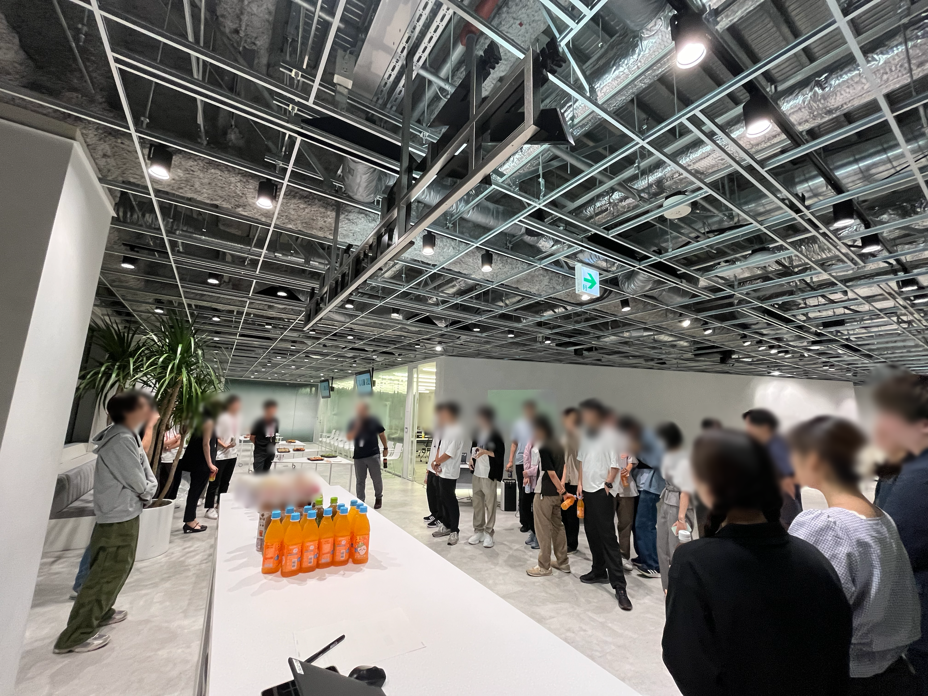 オフィスツアー